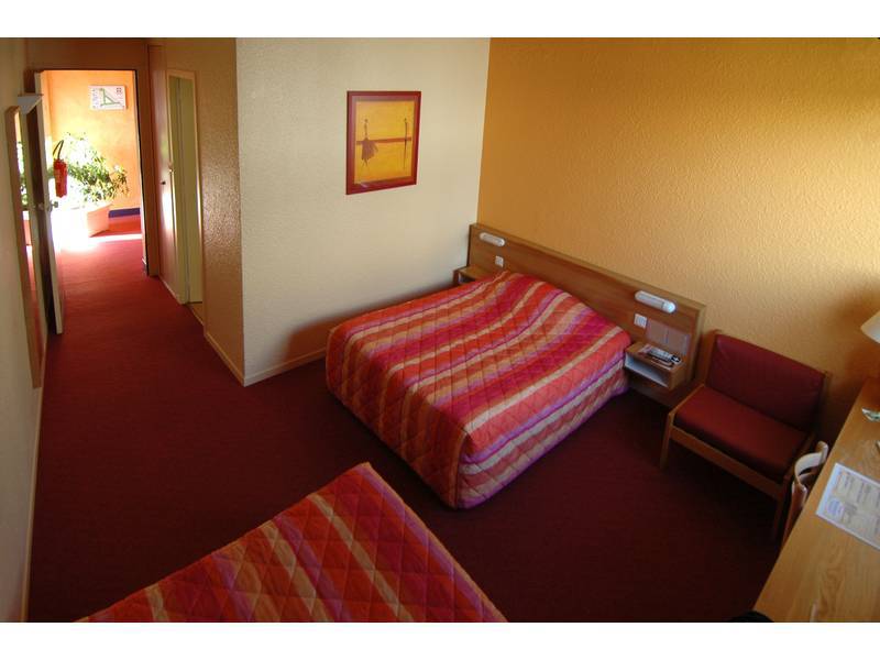 Logis Hotel Atrium Epinal Golbey Chavelot 外观 照片