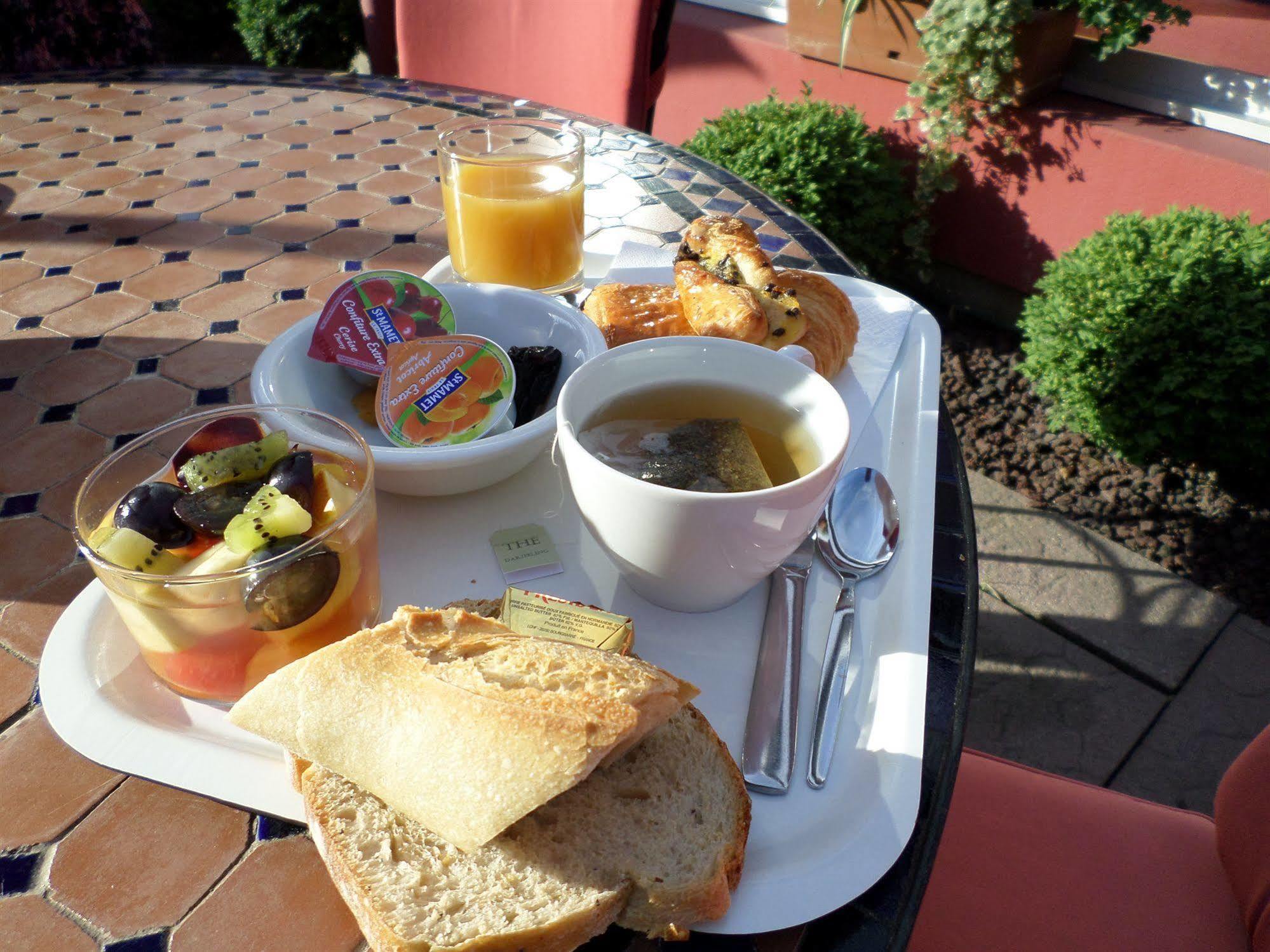 Logis Hotel Atrium Epinal Golbey Chavelot 外观 照片