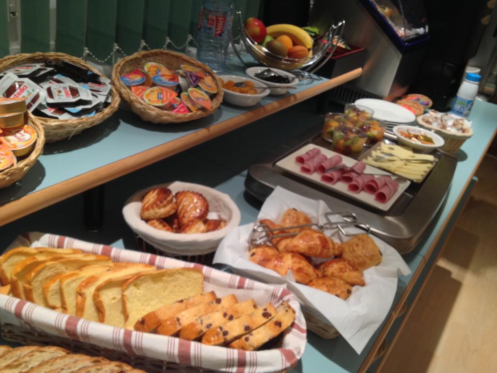 Logis Hotel Atrium Epinal Golbey Chavelot 外观 照片